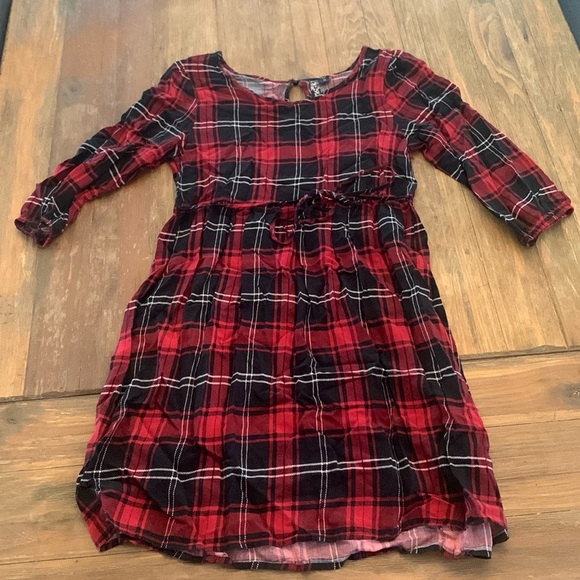 feathers Dresses & Skirts - Red & Black Plaid A-Line Grunge Dress Keyhole Back 3/4 Sleeve Baby Doll